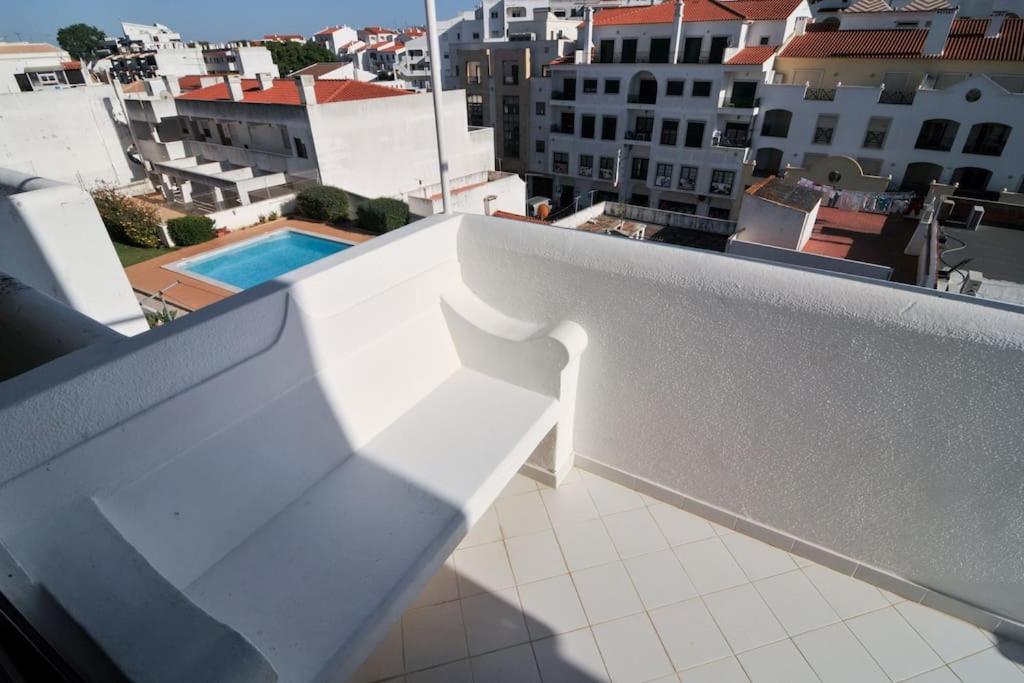 אלבופיירה Casas Barulho Apartments Old Town חדר תמונה